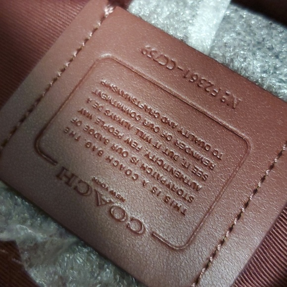 Coach CC759 Jamie Camera Bag In Signature Canvas ( Last one - Firm Price) - Picture 13 of 15